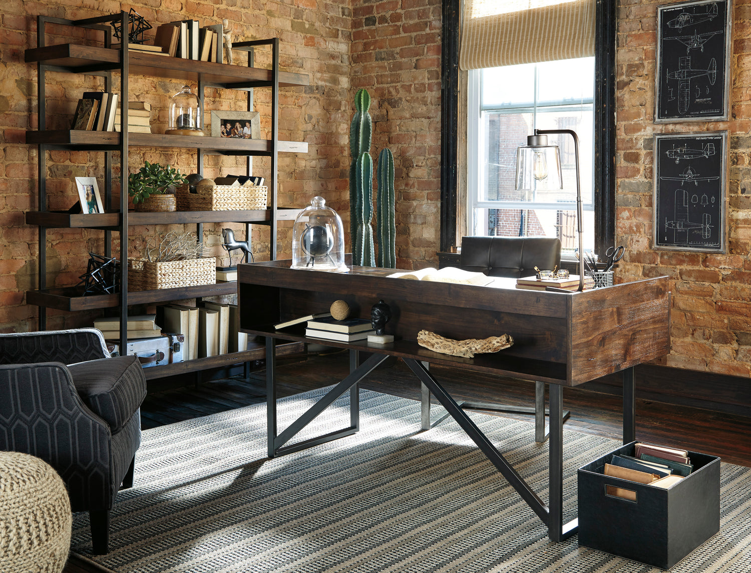 H633-27-02A-70-R40115 - Beck's Furniture