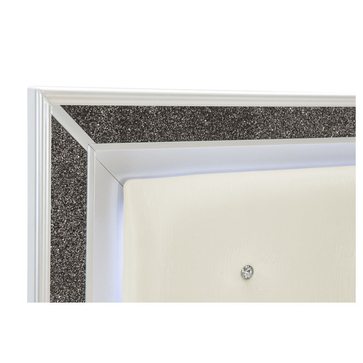 (3) QUEEN BED, LED, WHITE P/U 1572W-1*