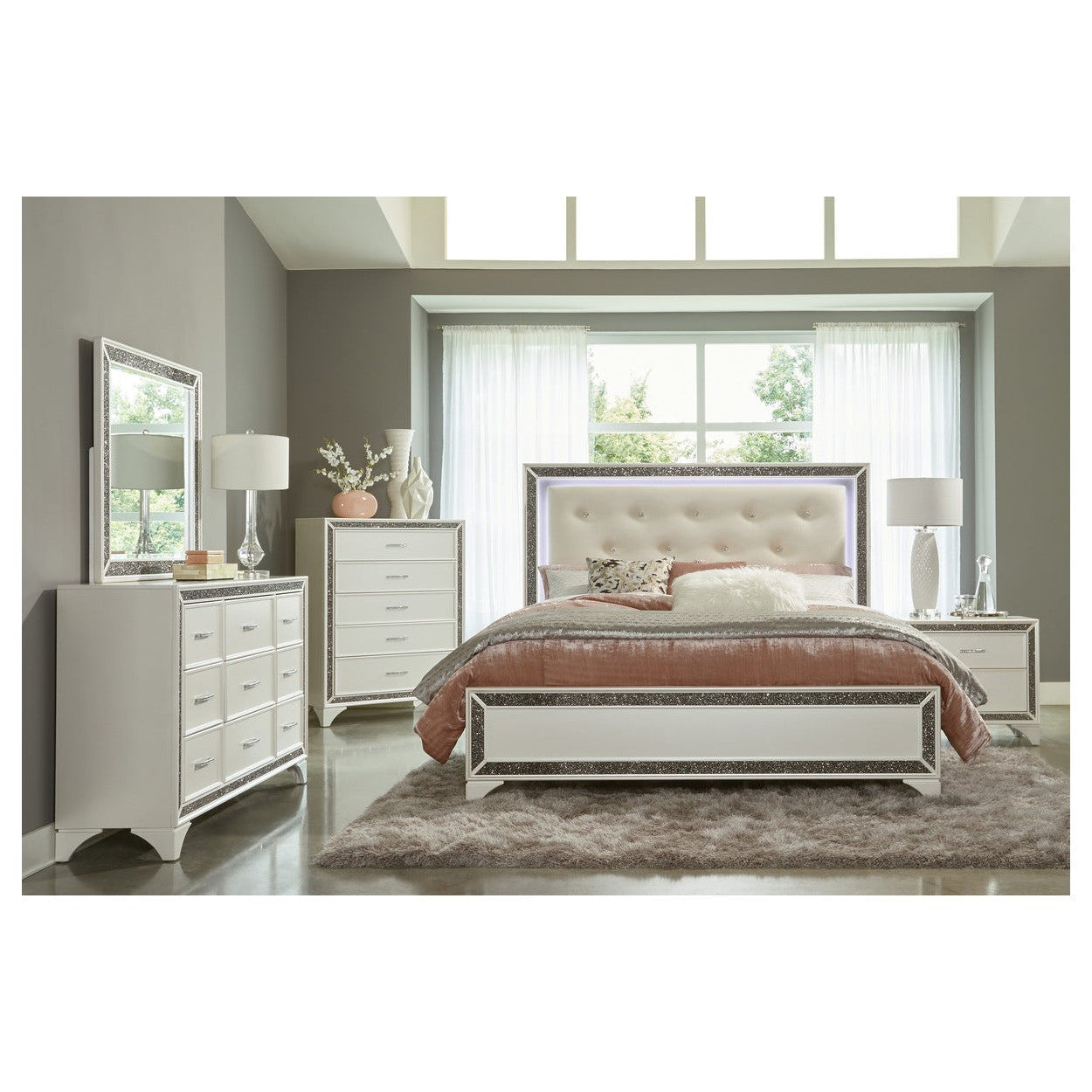 (3) QUEEN BED, LED, WHITE P/U 1572W-1*