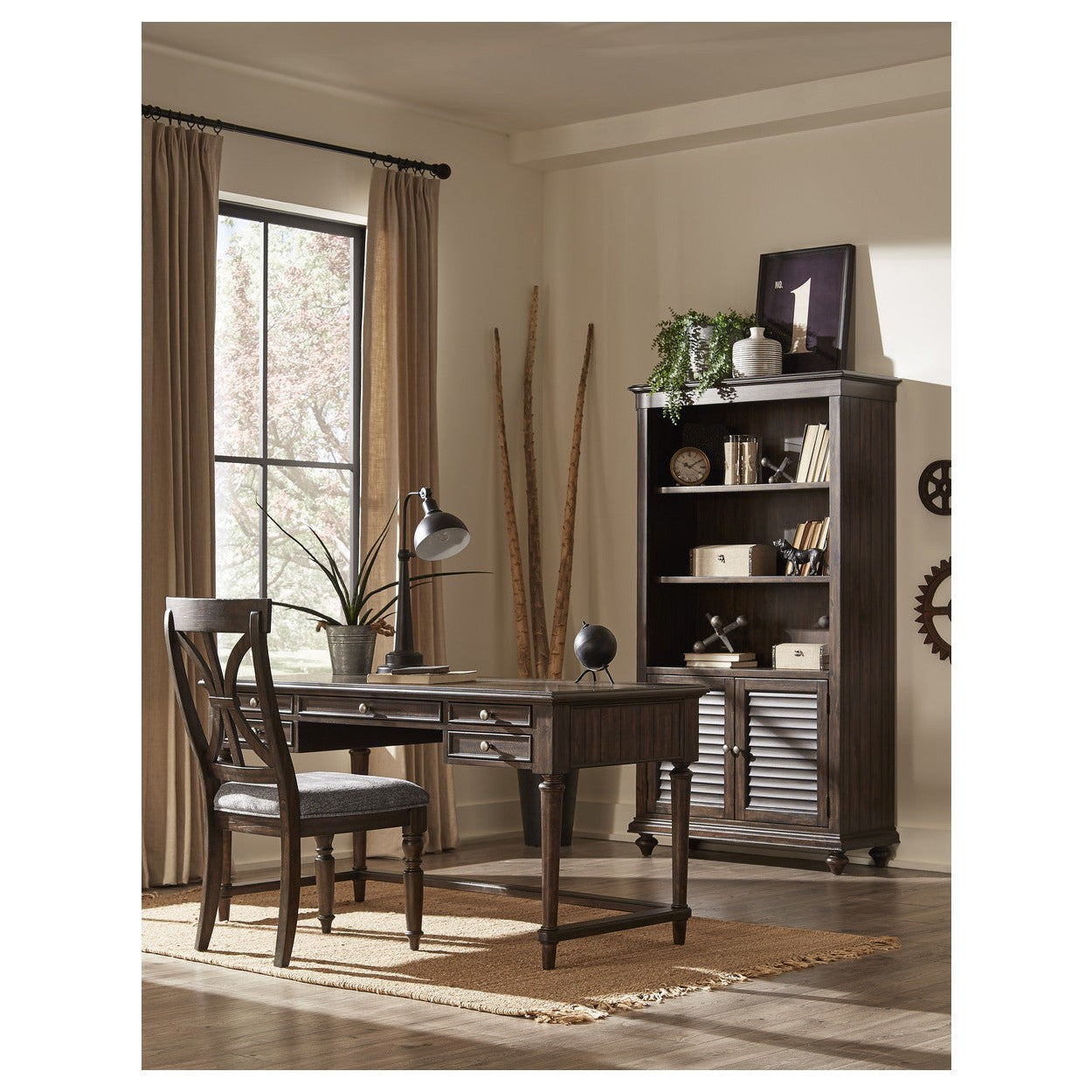 Bookcase 1689-18