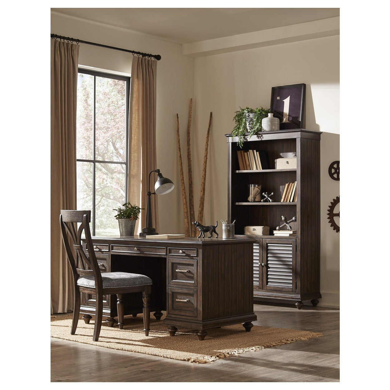 Bookcase 1689-18