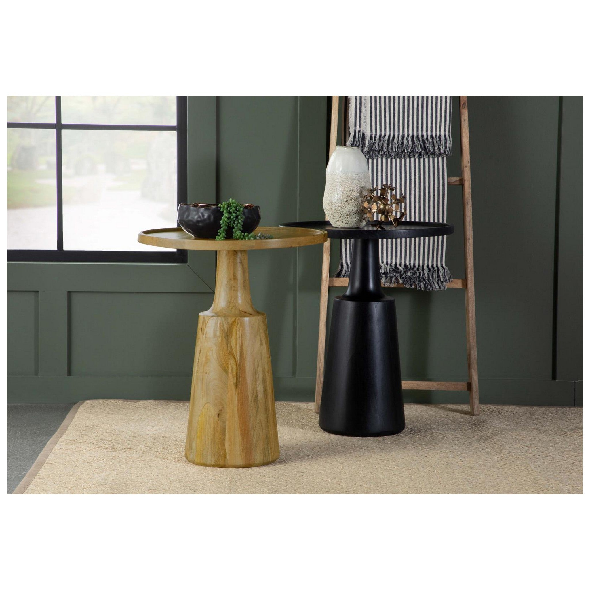 Ixia Round Accent Table 915105