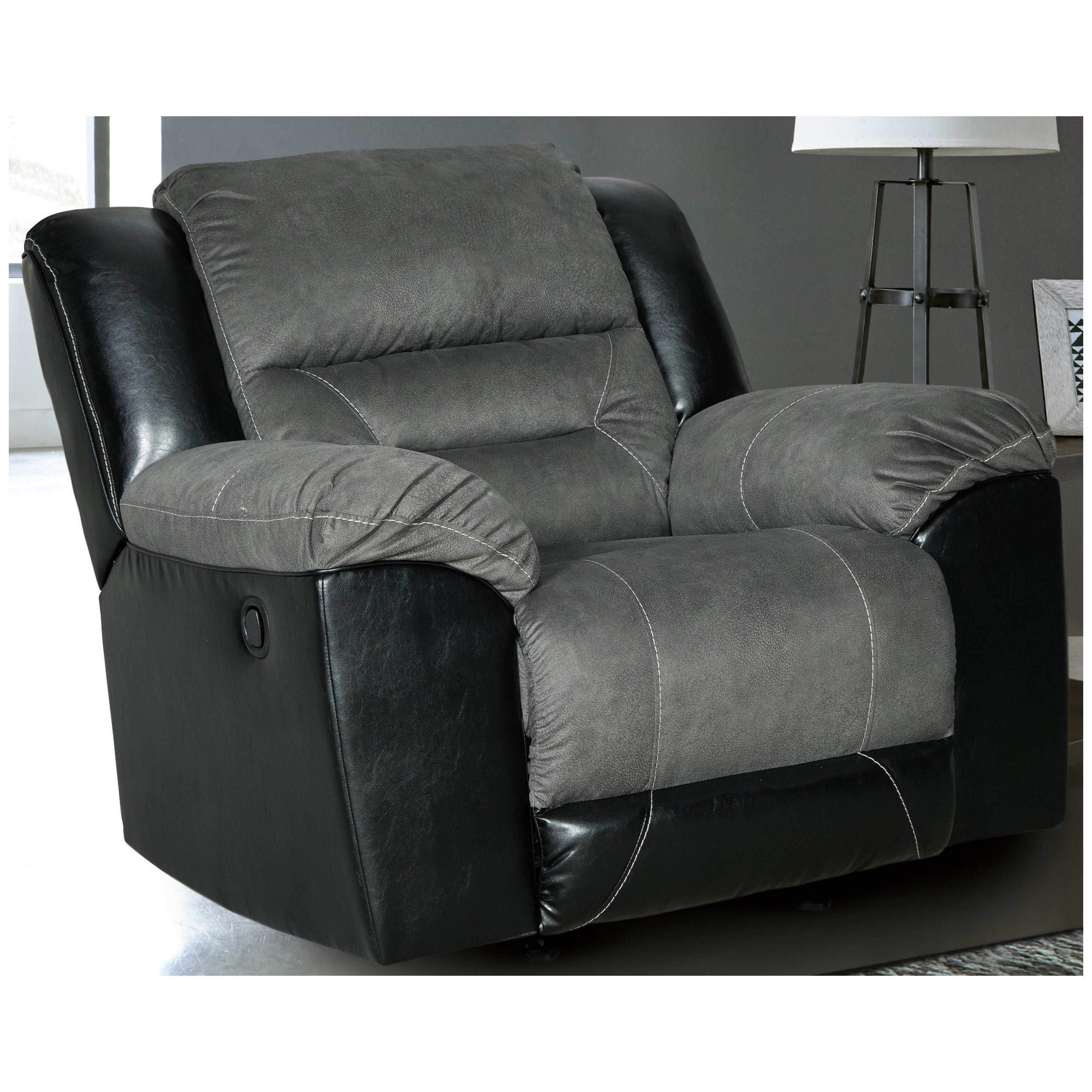 Earhart Recliner