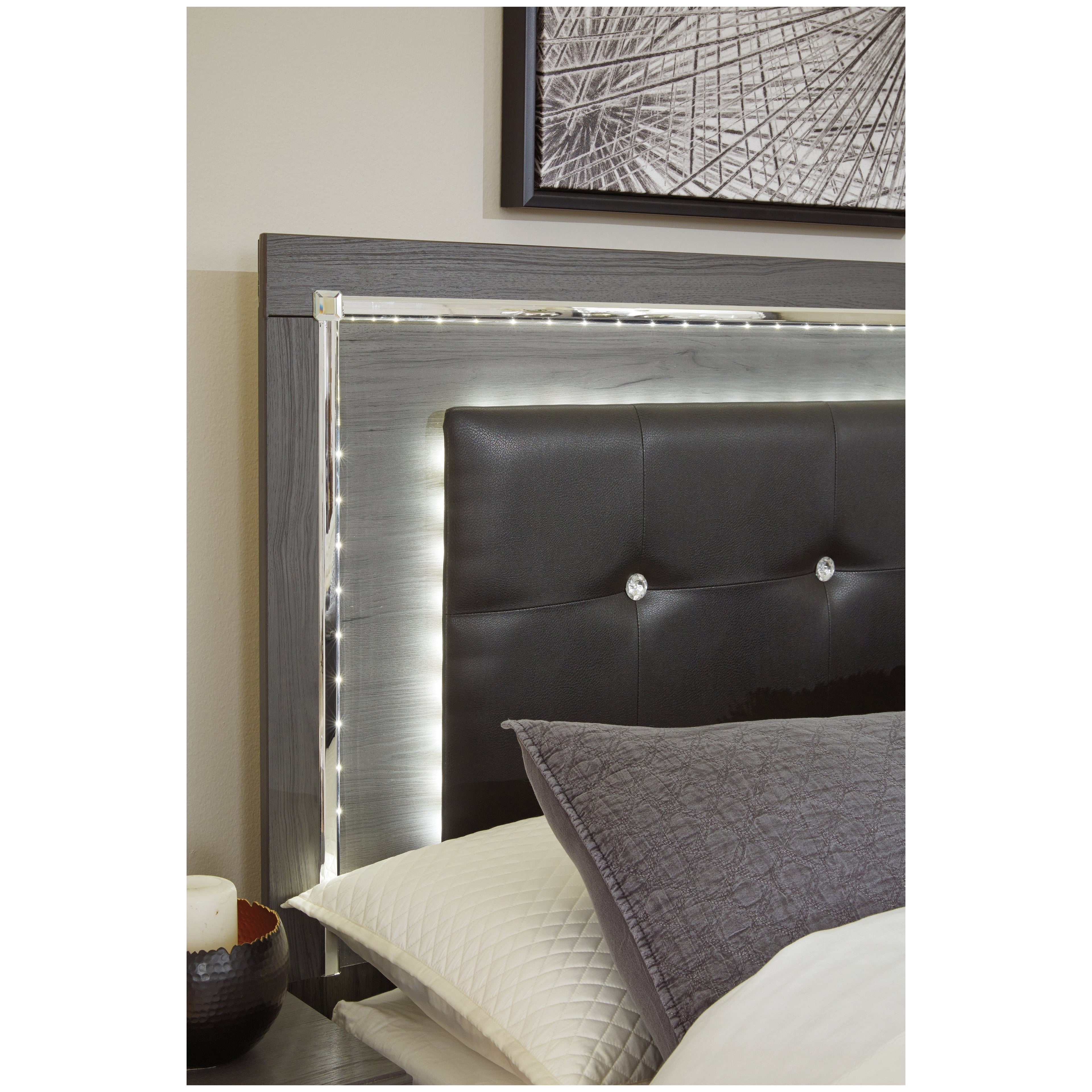 Lodanna Panel Bed