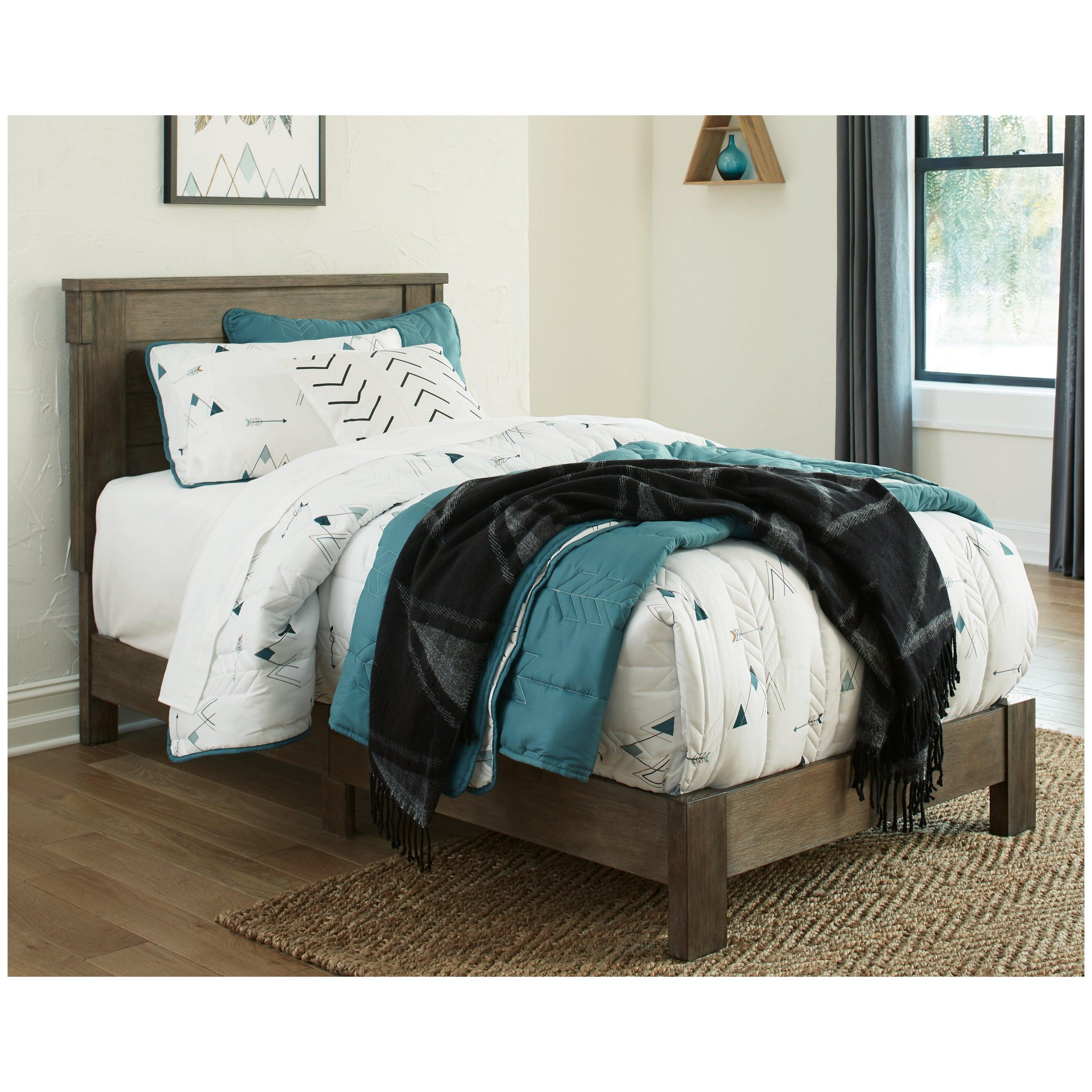 Shamryn Panel Bed