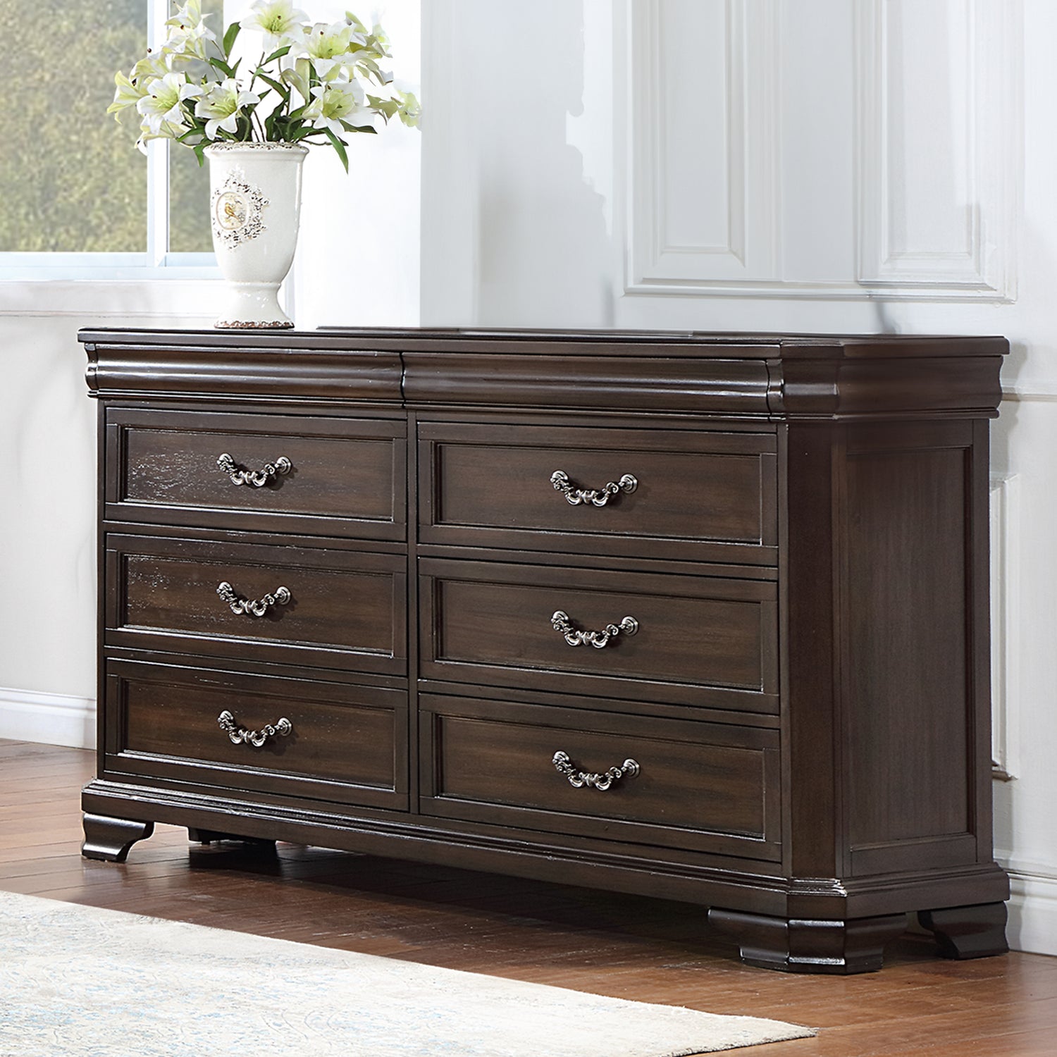 New Classic Lyndhurst Bedroom Set