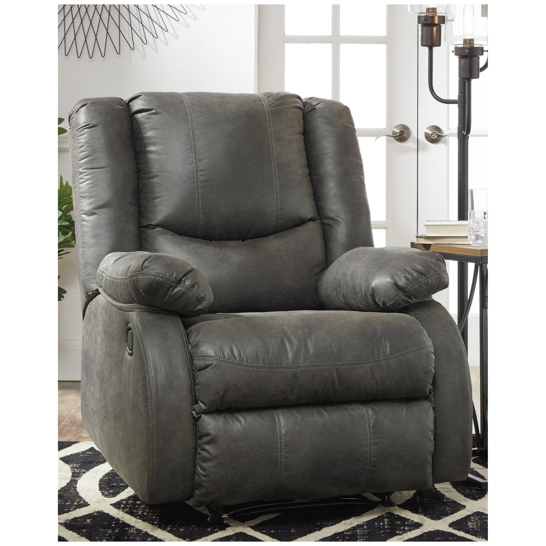 Bladewood Recliner