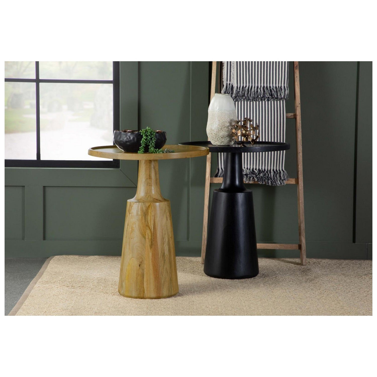 Ixia Round Accent Table 915105