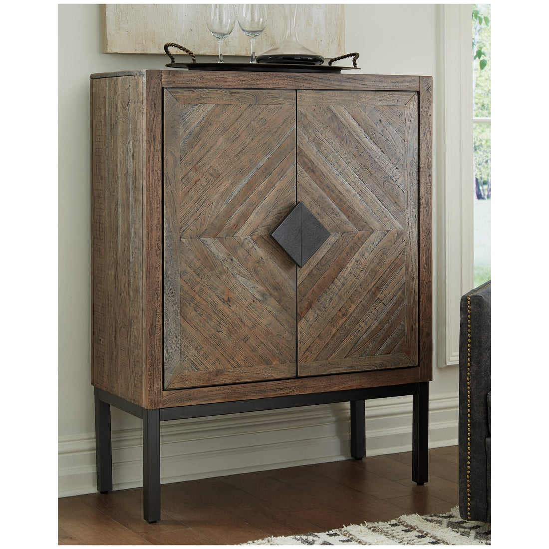 Premridge Bar Cabinet Ash-A4000252