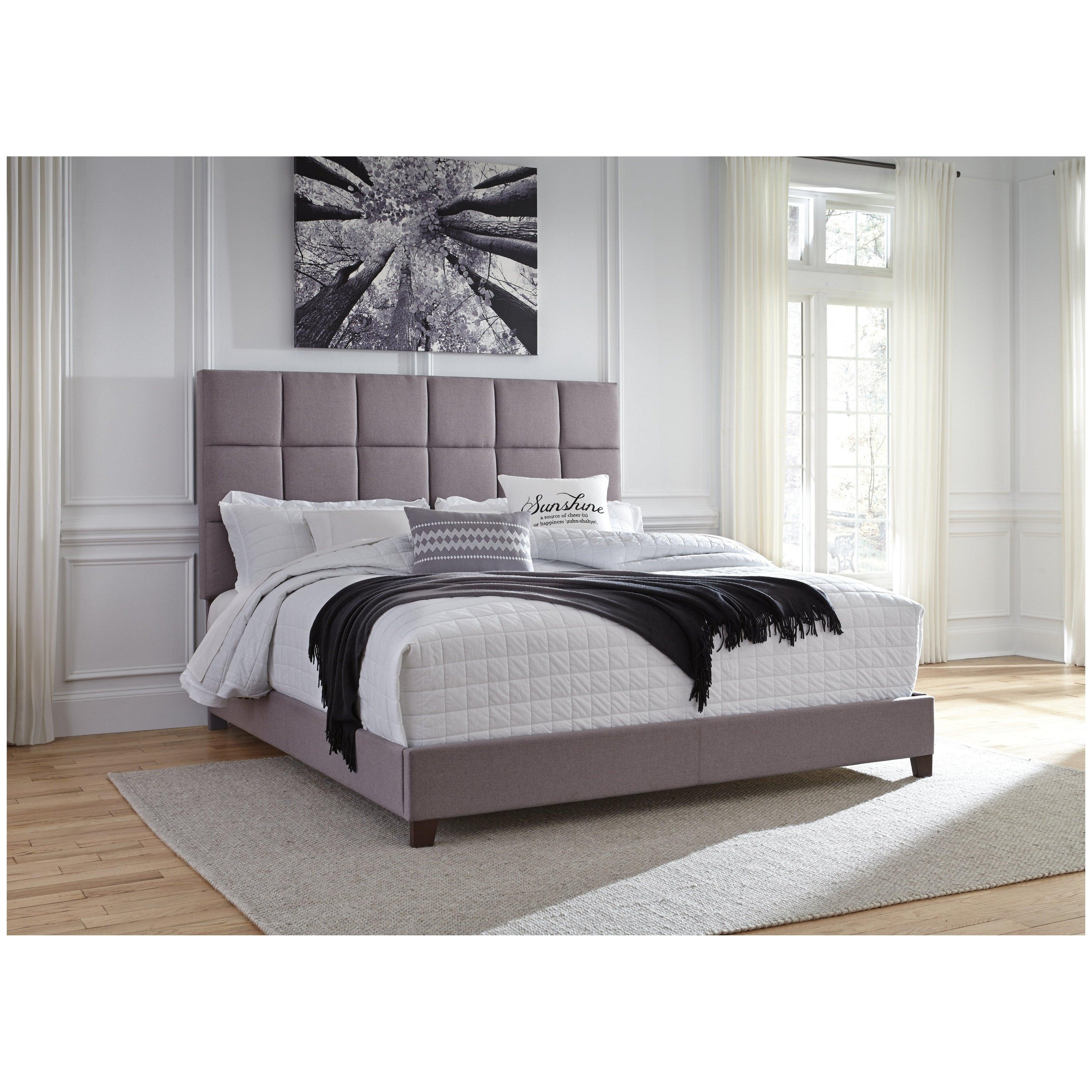Dolante Upholstered Bed