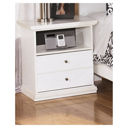 Bostwick Shoals Queen Panel Bed with Mirrored Dresser, Chest and 2 Nightstands Ash-B139B14