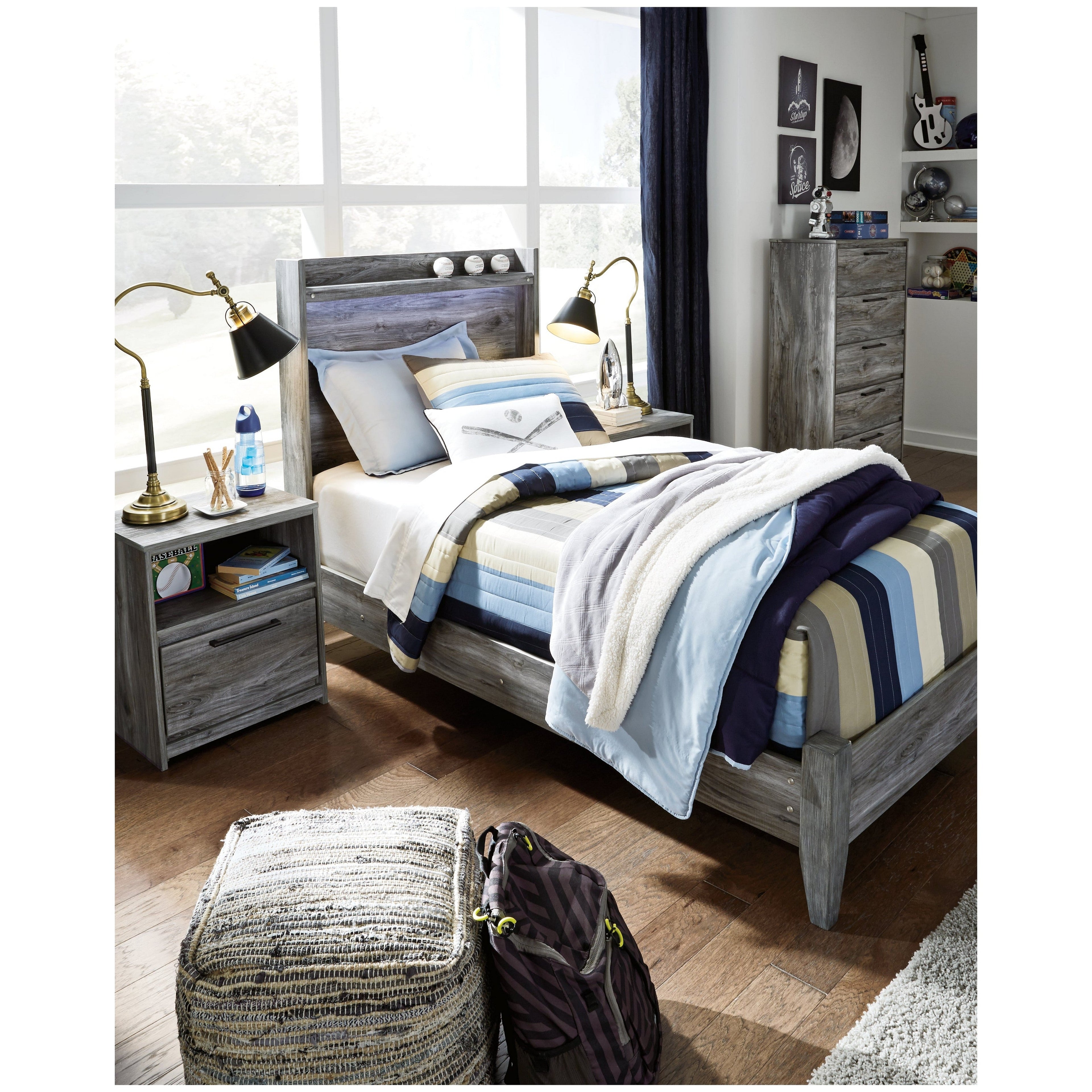 Baystorm Panel Bed