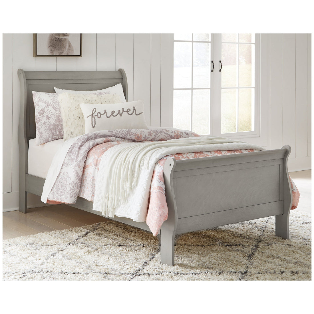 Kordasky Sleigh Bed