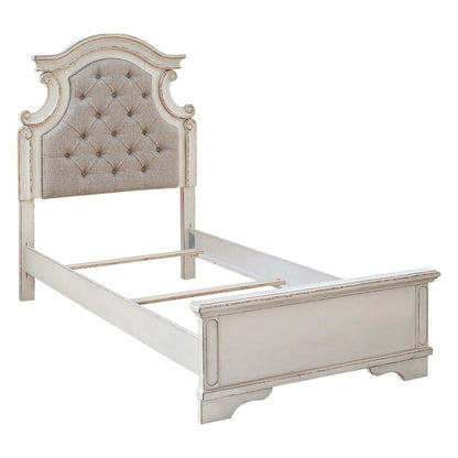 Realyn Panel Bed