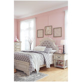 Realyn Panel Bed