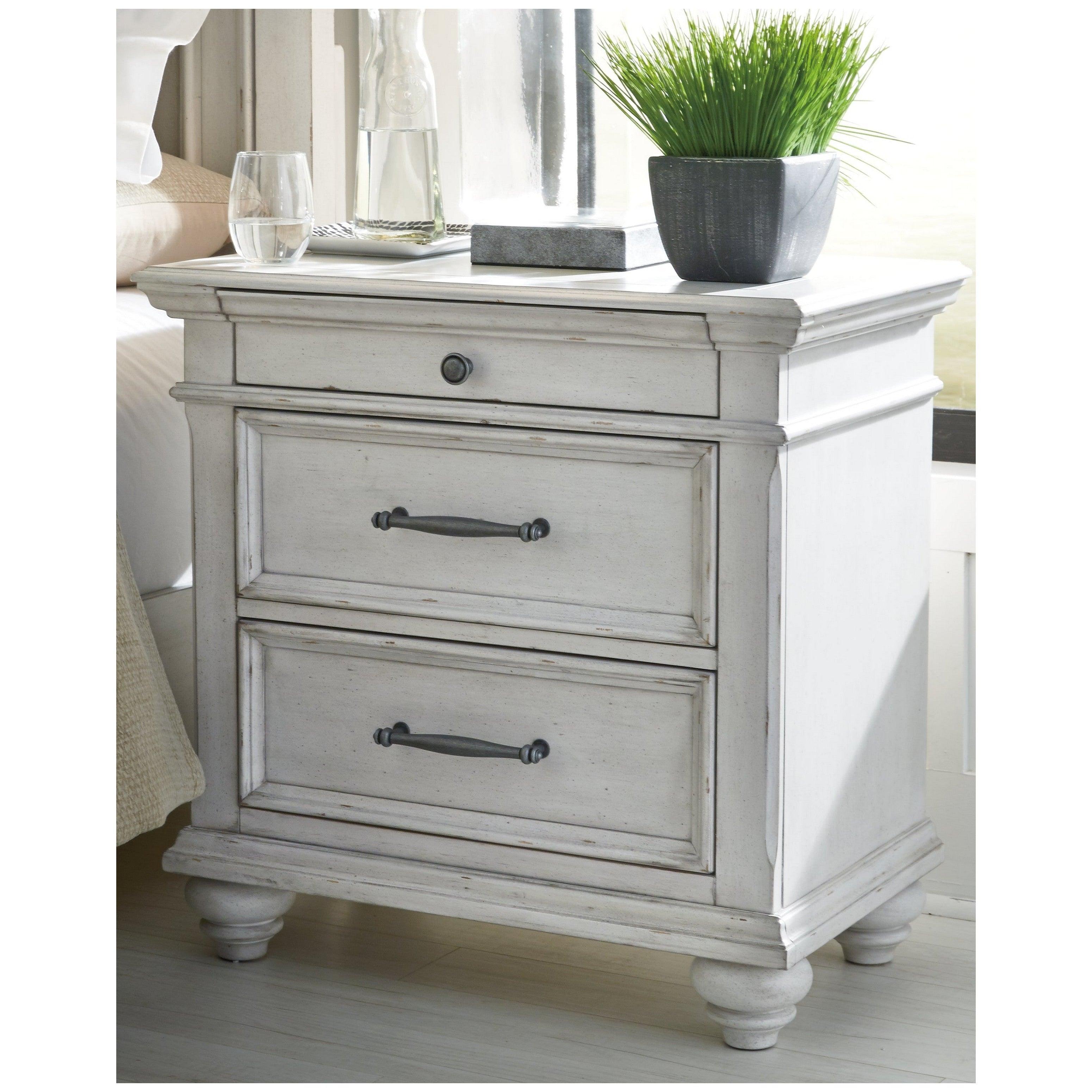 Kanwyn Nightstand Ash-B777-93