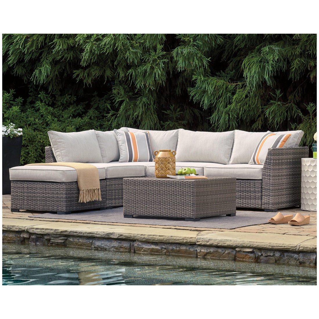 Cherry Point 4-piece Outdoor Sectional Set Ash-P301-070
