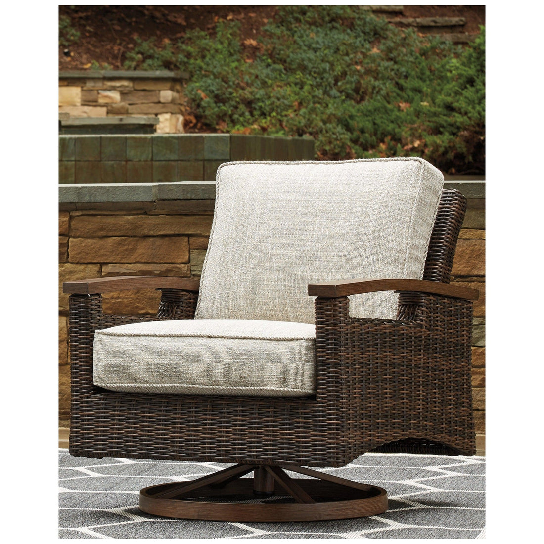 Paradise Trail Swivel Lounge Chair (Set of 2) Ash-P750-821