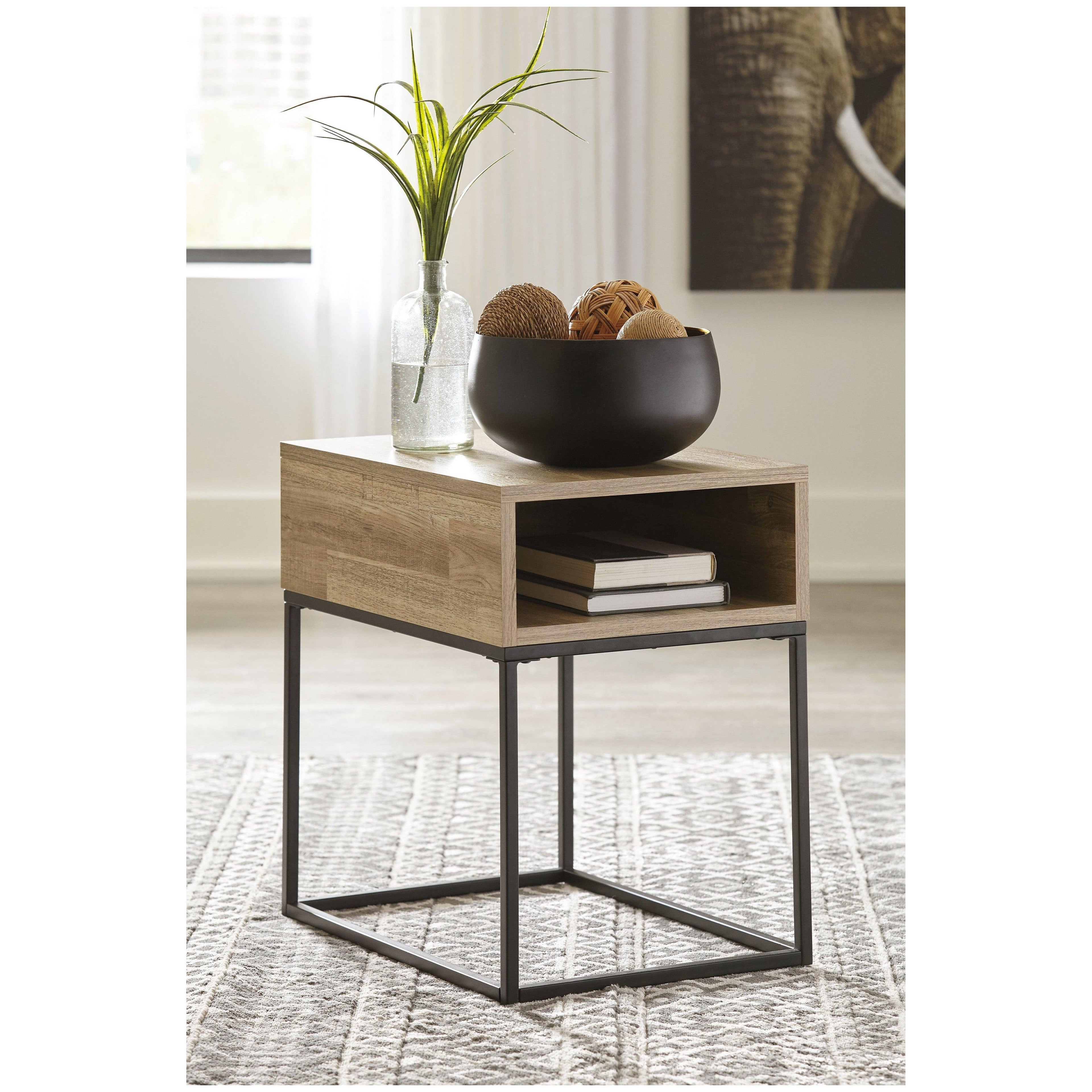 Gerdanet End Table Ash-T150-3