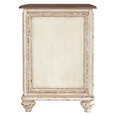 Realyn Chairside End Table Ash-T743-7