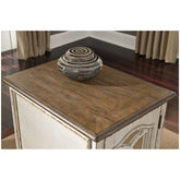 Realyn Chairside End Table Ash-T743-7