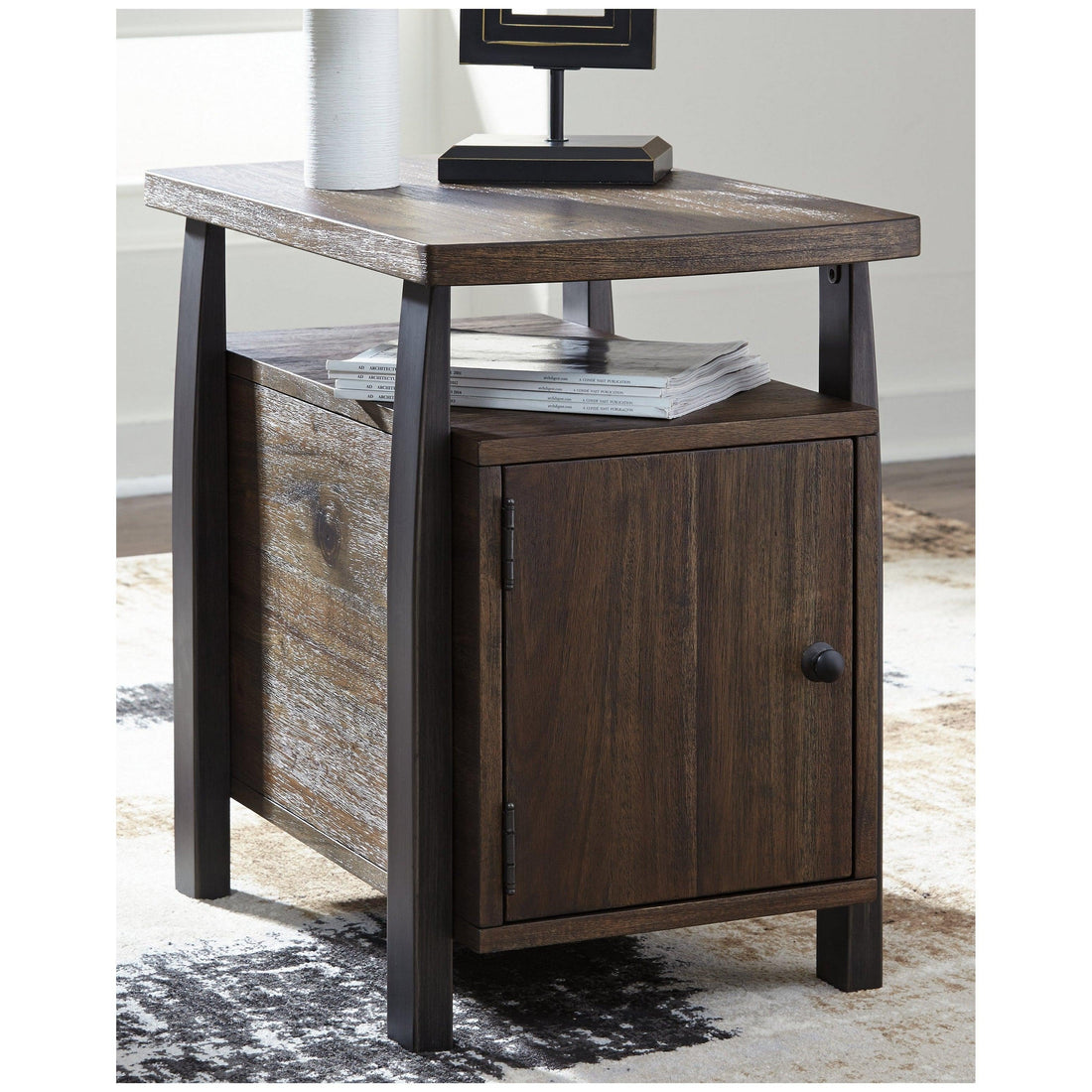 Vailbry Chairside End Table Ash-T758-7