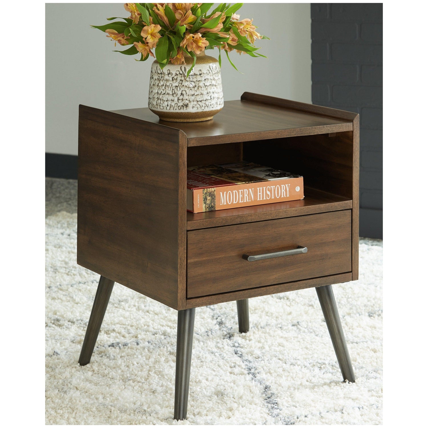 Calmoni End Table Ash-T916-2