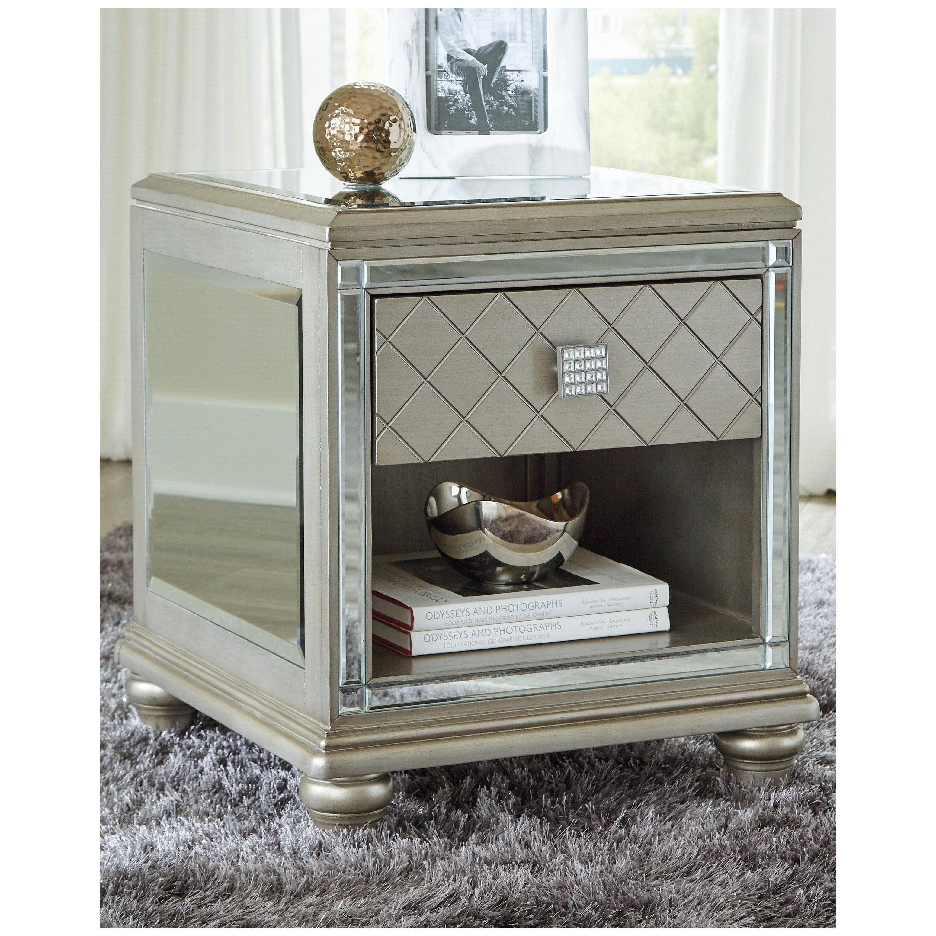Chevanna End Table Ash-T942-3