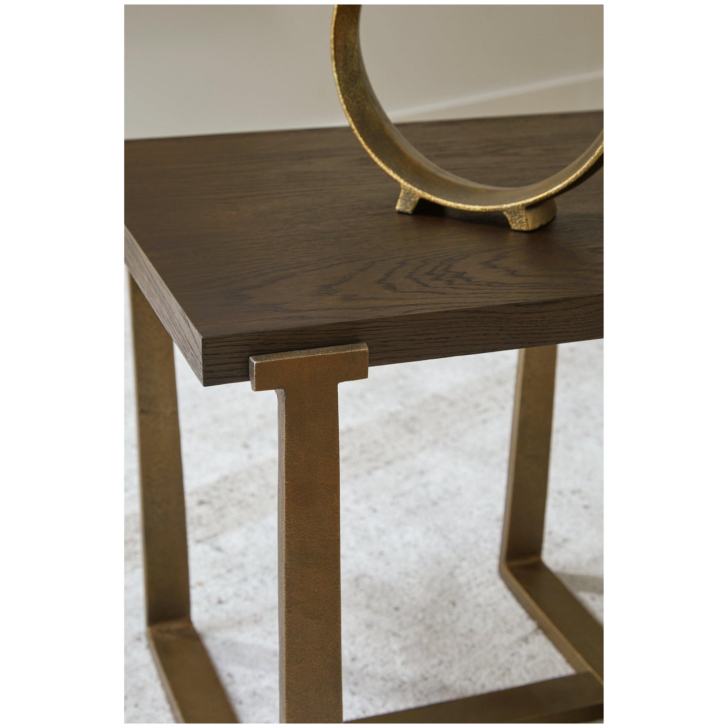 Balintmore End Table Ash-T967-3