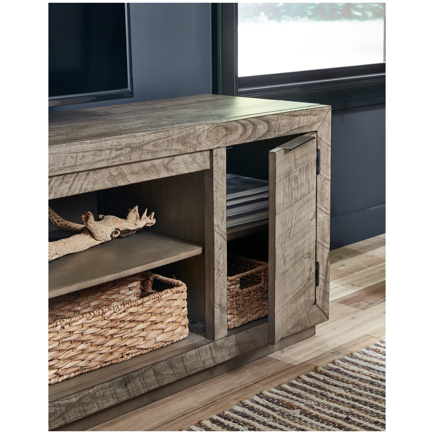 Krystanza 92&quot; TV Stand Ash-W760-78