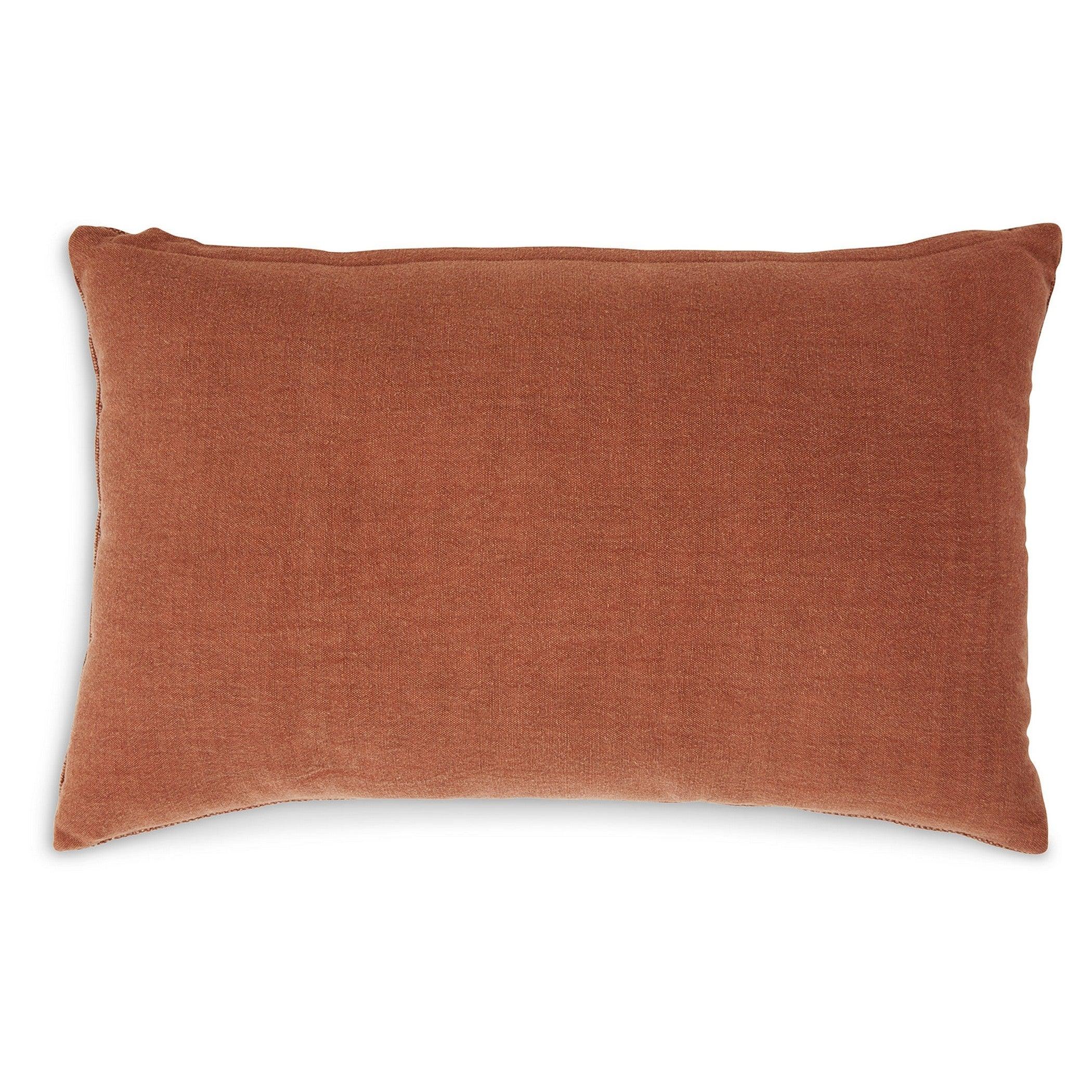 Dovinton Pillow