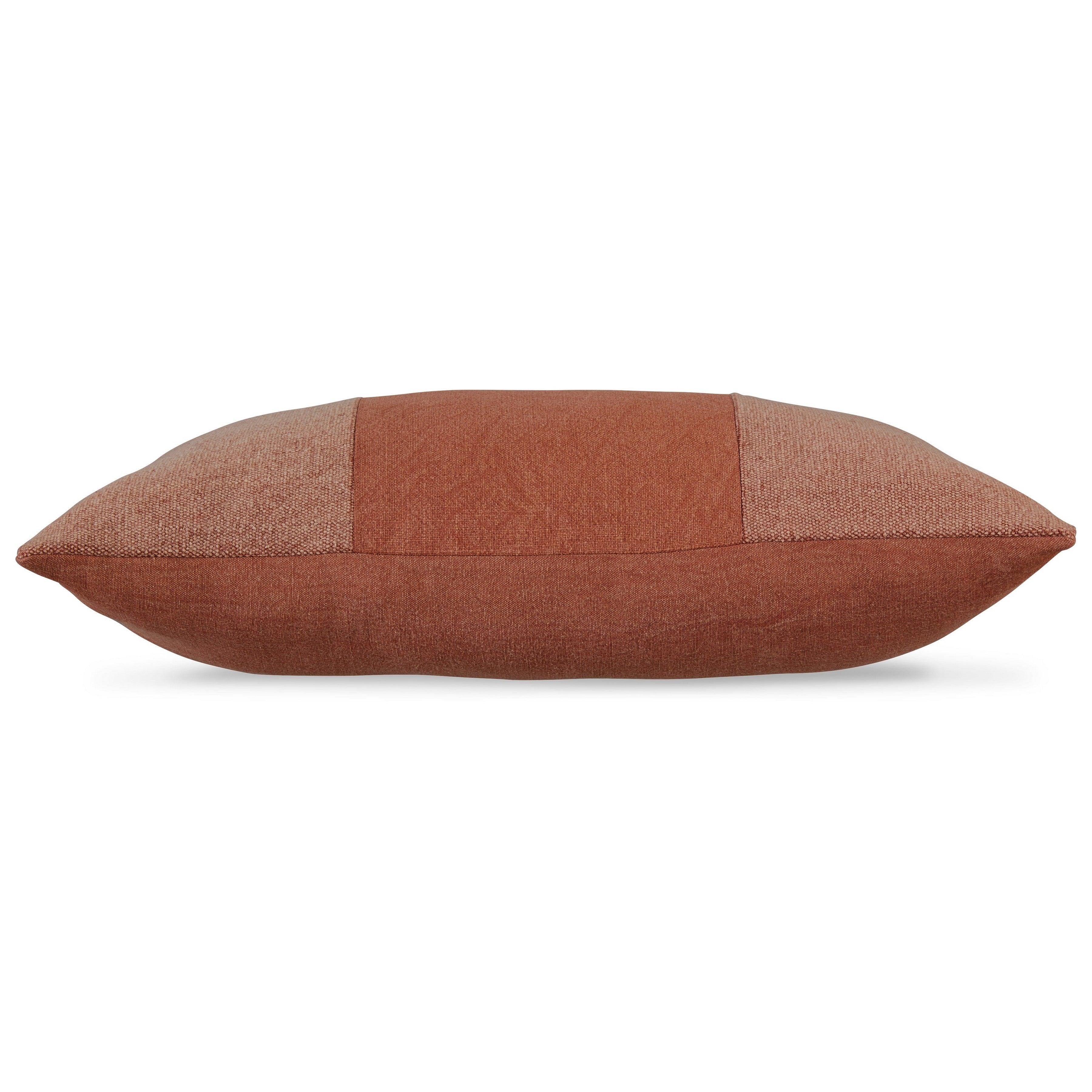 Dovinton Pillow