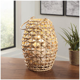 Etta Lantern