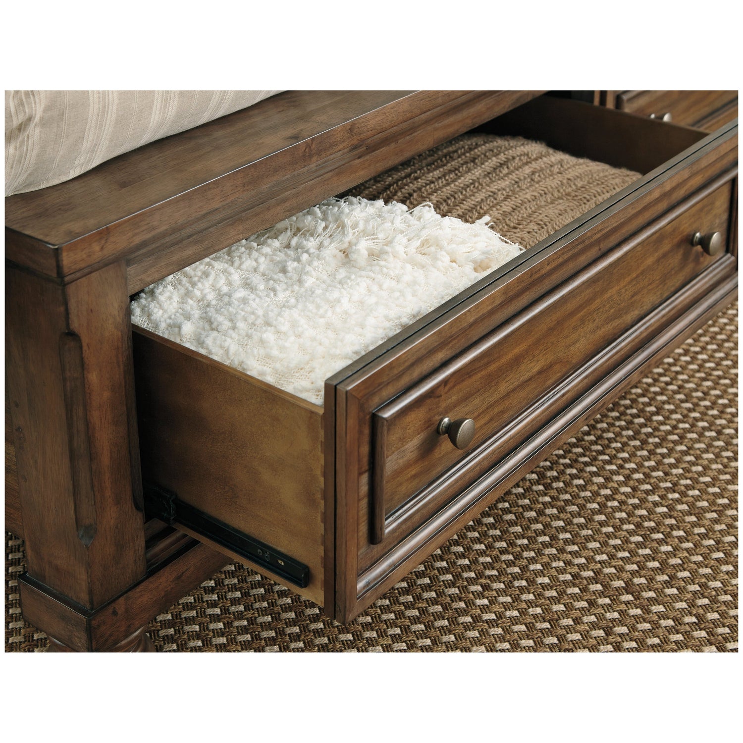 Flynnter Sleigh Bed with 2 Storage Drawers
