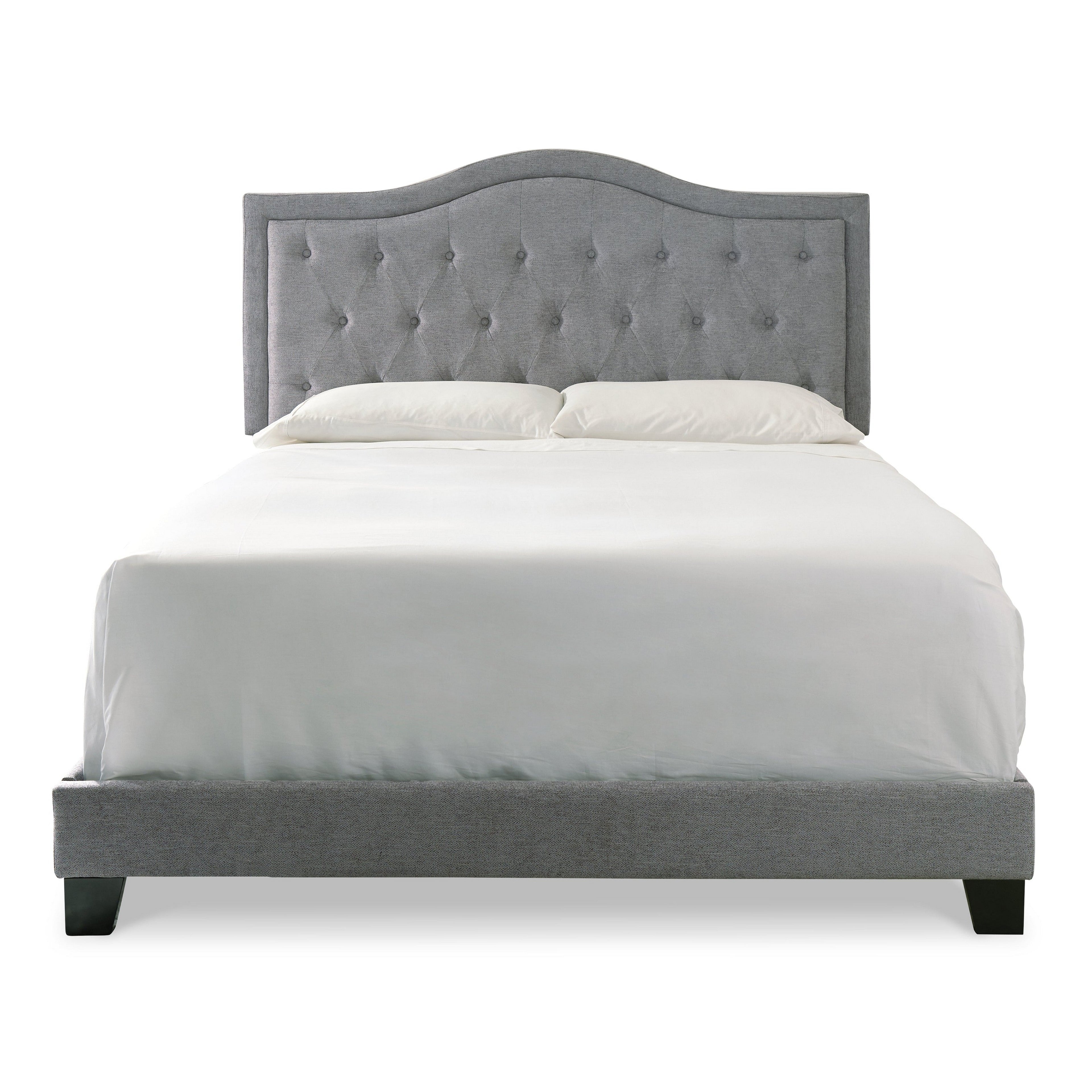 Jerary Upholstered Bed - Beck&