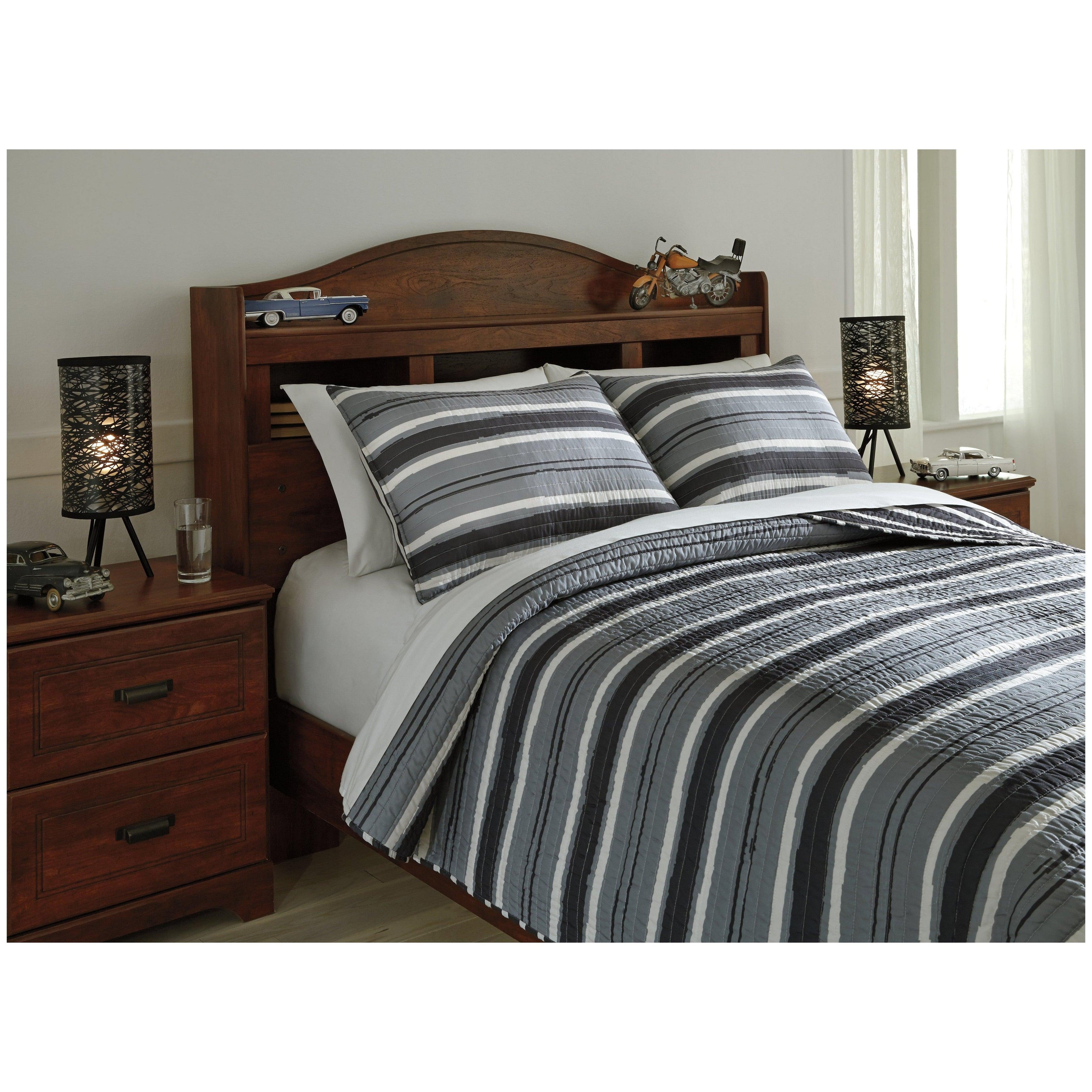 Merlin 2-Piece Coverlet Set