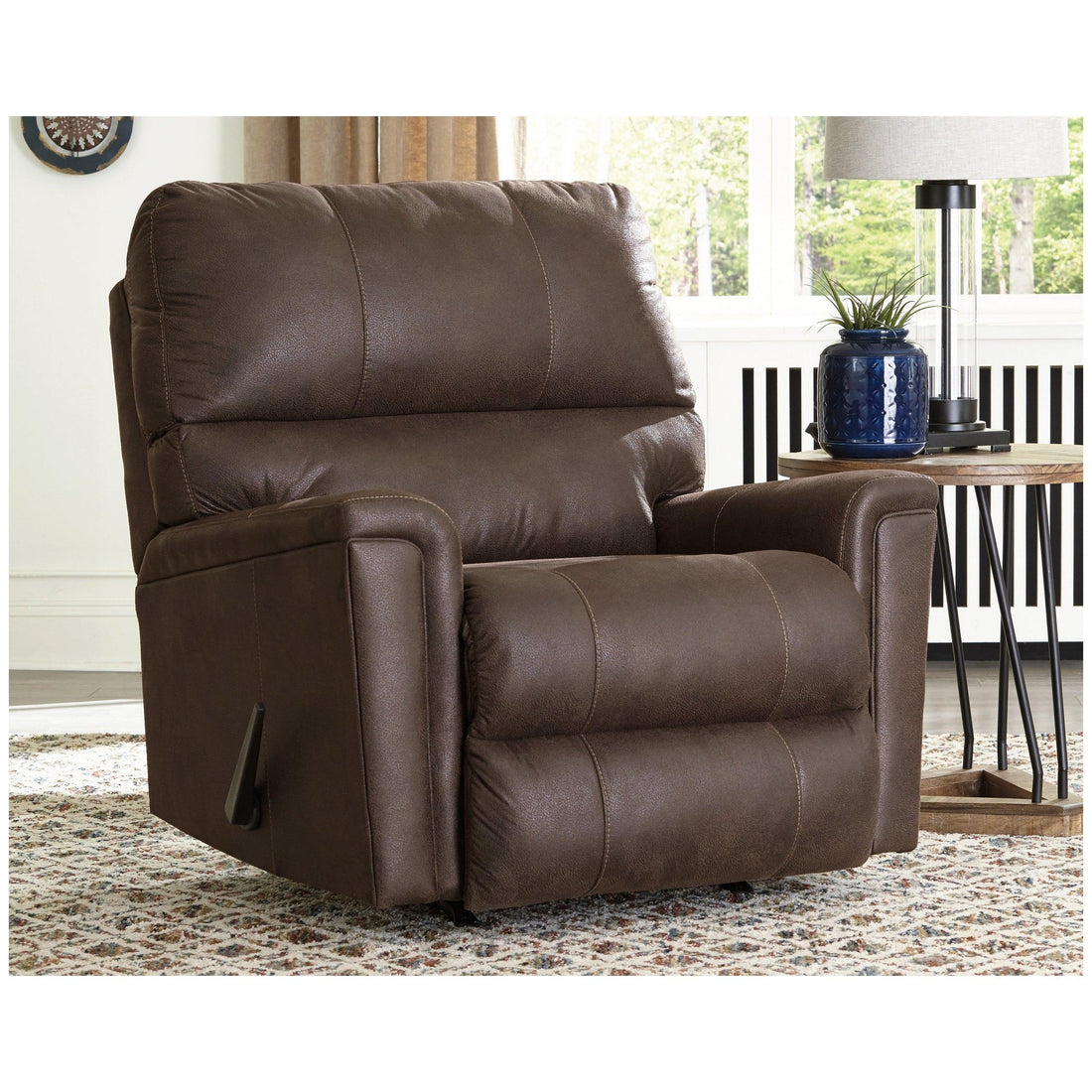 Navi Recliner