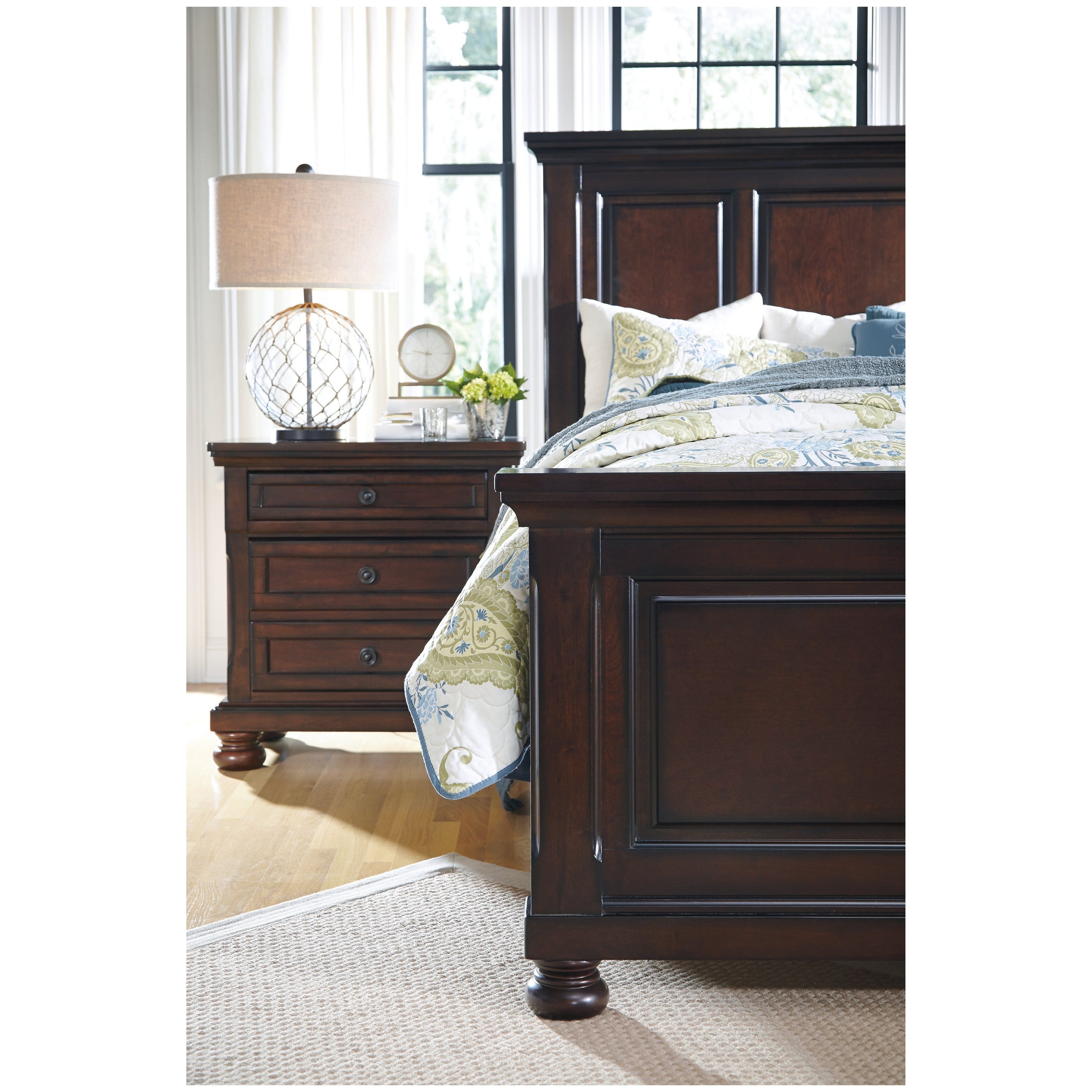 Porter Panel Bed